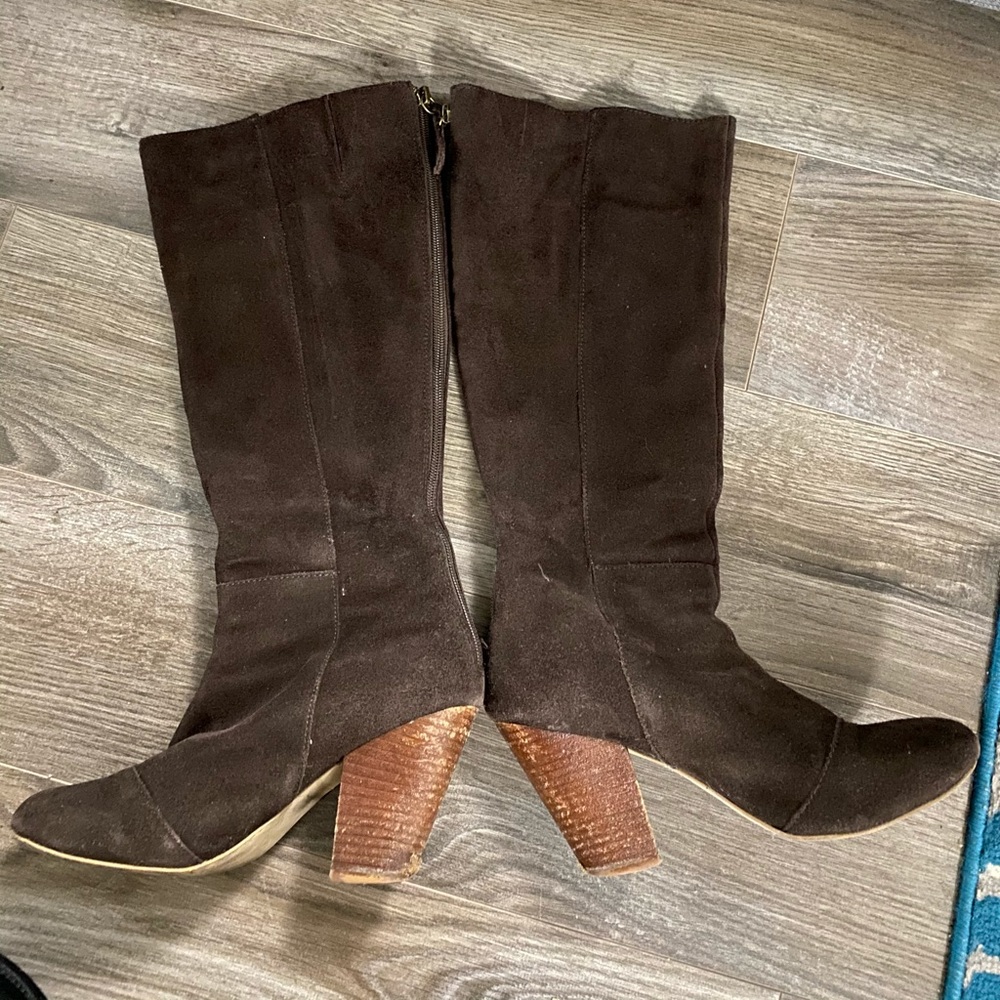 Brown boots